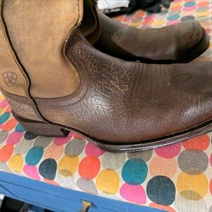 Ariat Men's Two-Tone Brown Leather Western Pull-On Boots